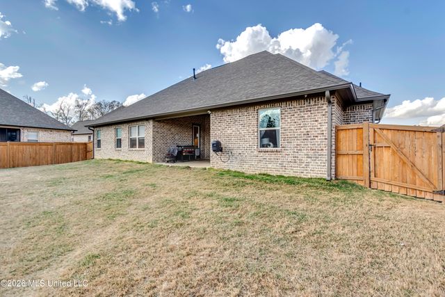 913 Waters Edge, Brandon, MS 39047