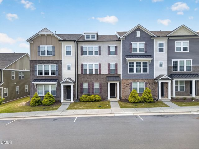 804 Patriot Summit Lane, Apex, NC 27523