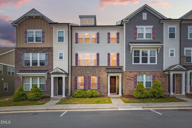 804 Patriot Summit Lane, Apex, NC 27523