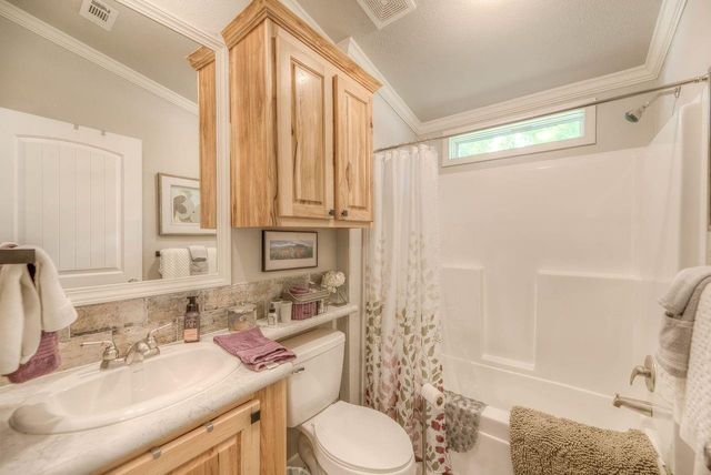 308 Blue Xx W, Livingston, TX 77351