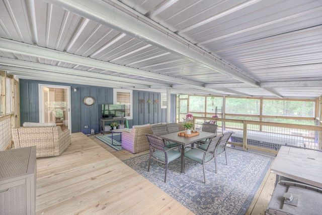308 Blue Xx W, Livingston, TX 77351