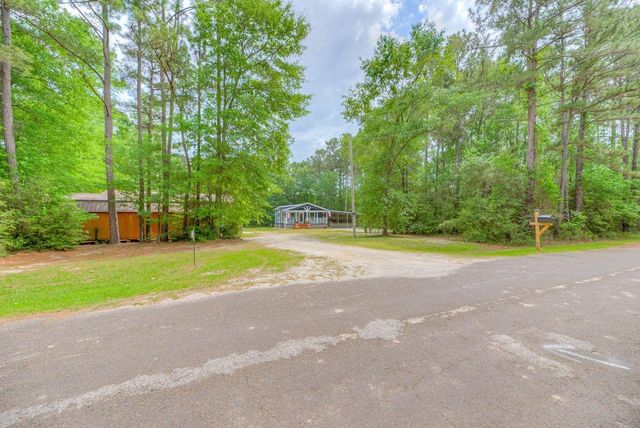 308 Blue Xx W, Livingston, TX 77351