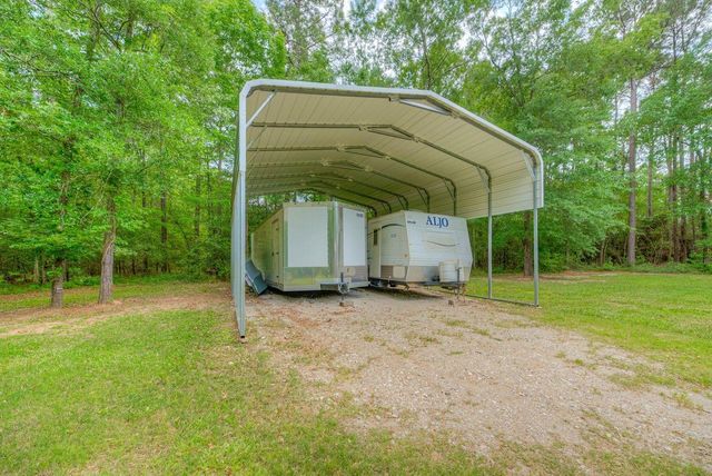 308 Blue Xx W, Livingston, TX 77351