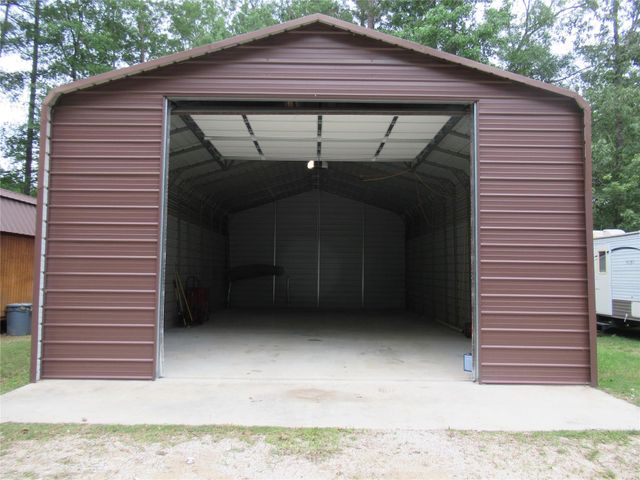 308 Blue Xx W, Livingston, TX 77351