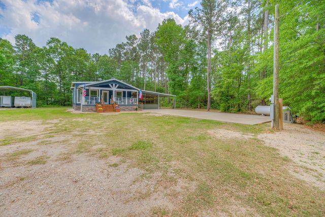 308 Blue Xx W, Livingston, TX 77351