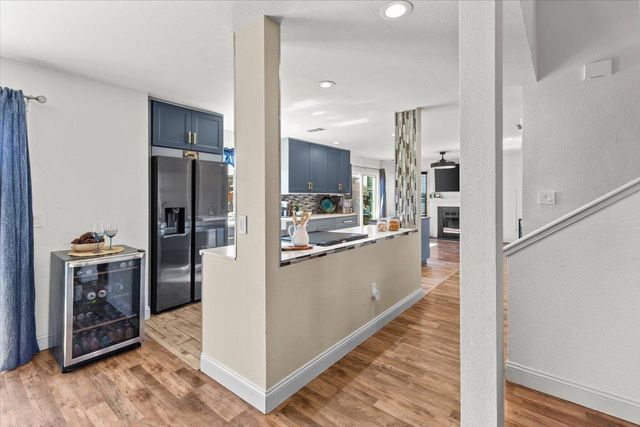 710 Sunflower Dr, Lathrop, CA 95330