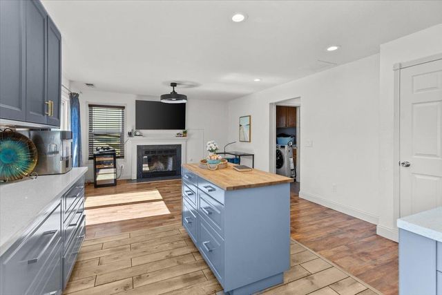 710 Sunflower Dr, Lathrop, CA 95330