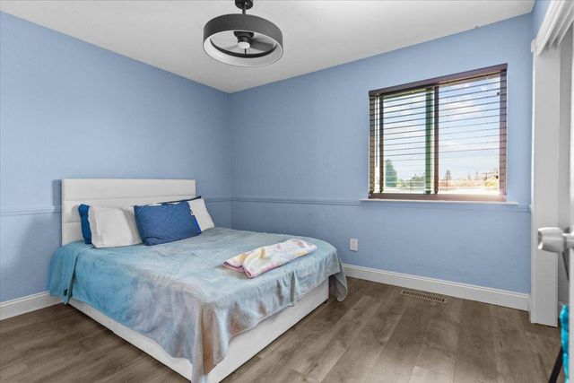 710 Sunflower Dr, Lathrop, CA 95330