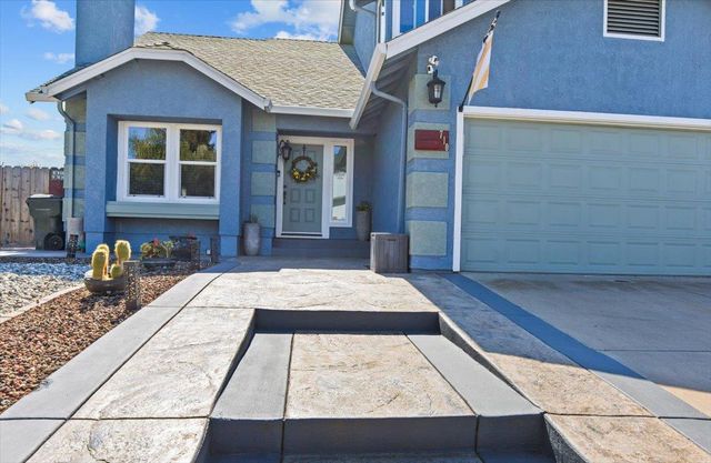 710 Sunflower Dr, Lathrop, CA 95330