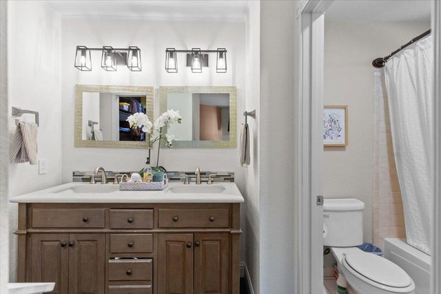 710 Sunflower Dr, Lathrop, CA 95330