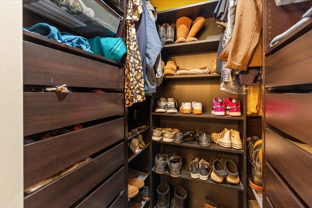 710 Sunflower Dr, Lathrop, CA 95330