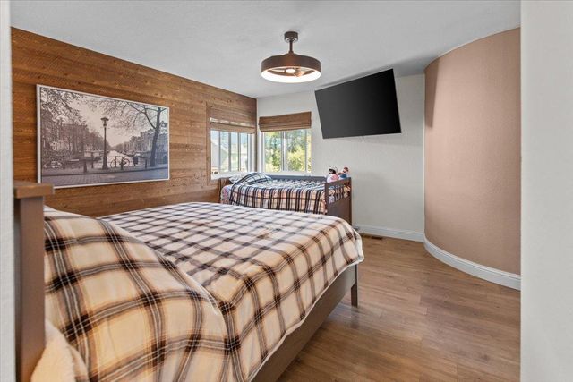 710 Sunflower Dr, Lathrop, CA 95330