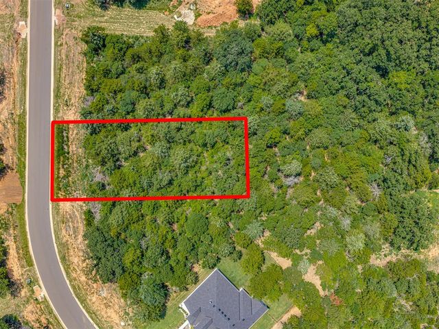 2203 Crossover Court, Edmond, OK 73034