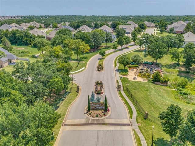 2203 Crossover Court, Edmond, OK 73034