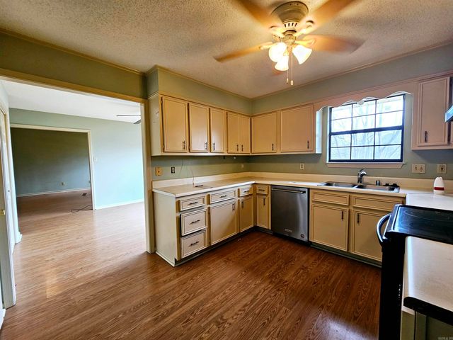 309 Shadow View Drive, Little Rock, AR 72211