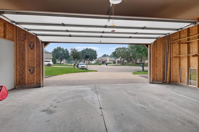 713 CANBERRY COURT, De Pere, WI 54115