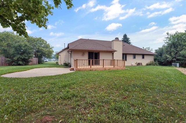 713 CANBERRY COURT, De Pere, WI 54115