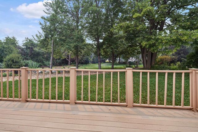 713 CANBERRY COURT, De Pere, WI 54115