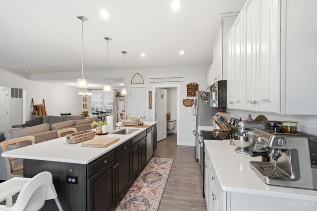 1261 Autumn Ridge Drive, Lebanon, OH 45036