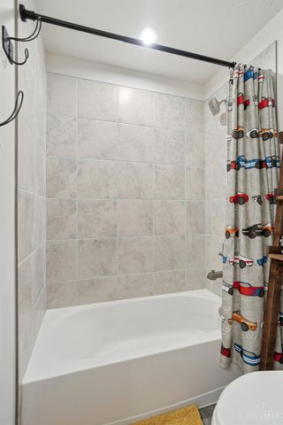 1261 Autumn Ridge Drive, Lebanon, OH 45036