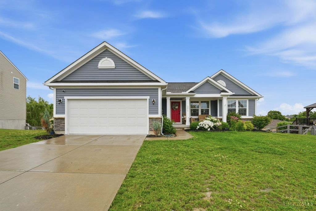 1261 Autumn Ridge Drive, Lebanon, OH 45036