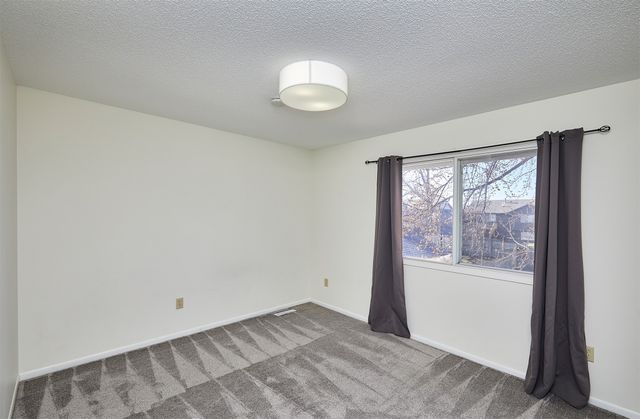 2442 SE 18th Court, Des Moines, IA 50320