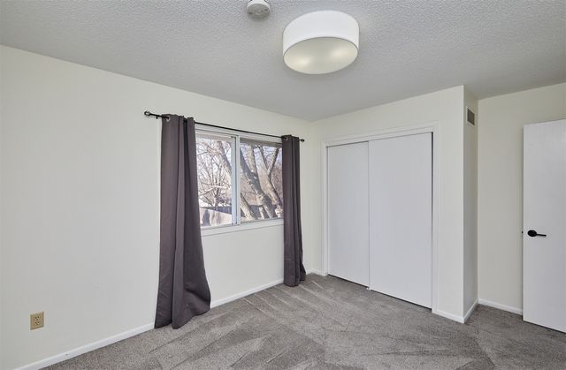 2442 SE 18th Court, Des Moines, IA 50320