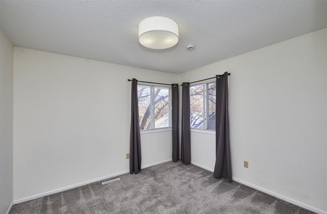 2442 SE 18th Court, Des Moines, IA 50320