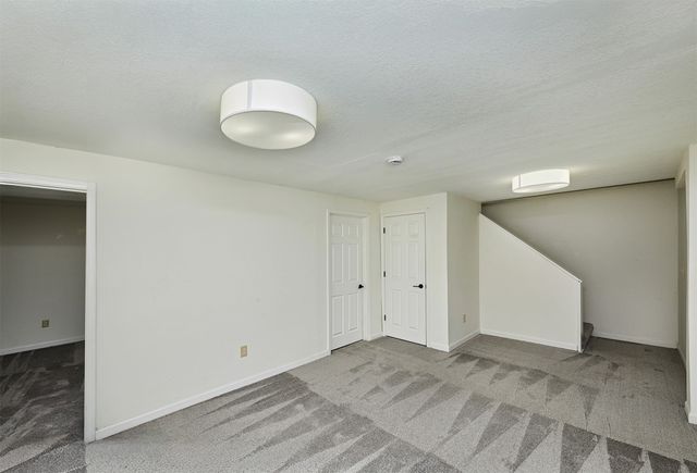 2442 SE 18th Court, Des Moines, IA 50320