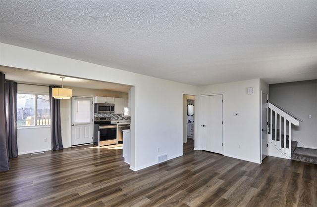 2442 SE 18th Court, Des Moines, IA 50320