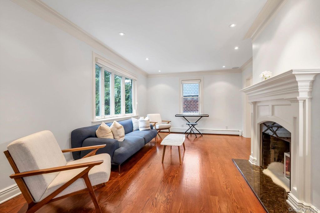 153 Powerhouse Road, Roslyn Heights, NY 11577 — photo 3