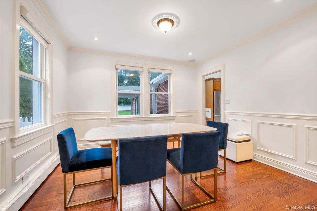 153 Powerhouse Road, Roslyn Heights, NY 11577 — photo 5