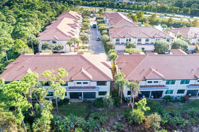 6675 SE Woodmill Pond Lane, Stuart, FL 34997