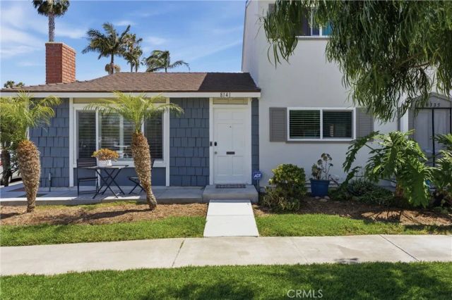 8141 Pennington Drive, Huntington Beach, CA 92646