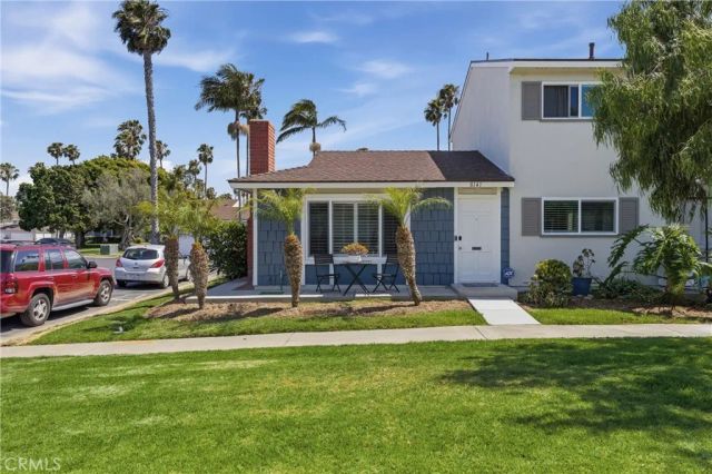 8141 Pennington Drive, Huntington Beach, CA 92646
