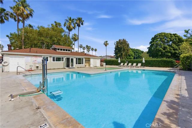 8141 Pennington Drive, Huntington Beach, CA 92646