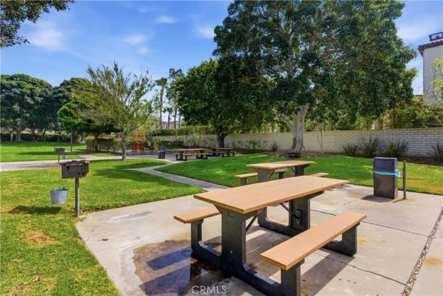 8141 Pennington Drive, Huntington Beach, CA 92646