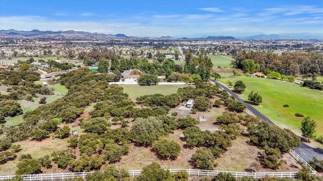 42941 Kalmia Street, Murrieta, CA 92562