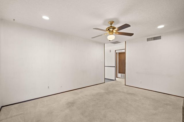 8219 San Francisco Road NE, Albuquerque, NM 87109