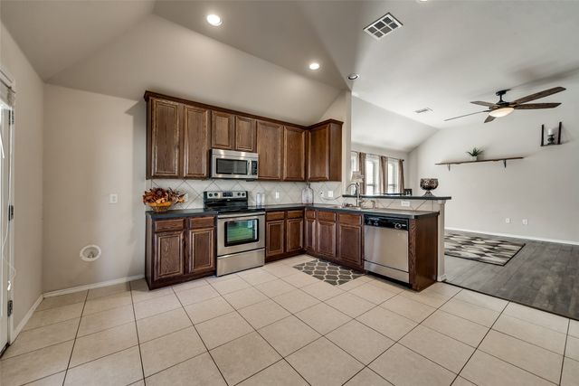 203 Cedar Creek Drive, Princeton, TX 75407