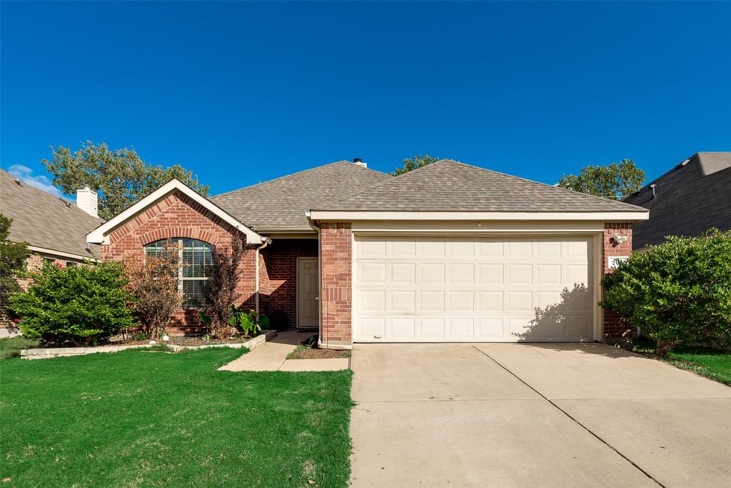 203 Cedar Creek Drive, Princeton, TX 75407