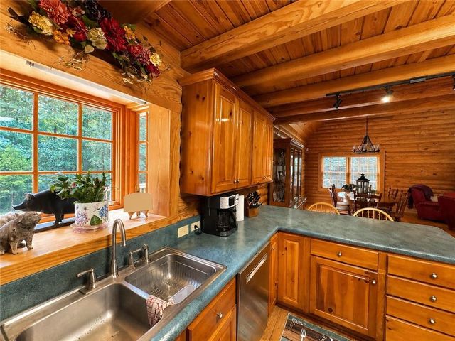 1120 Ridgewood Drive, Pendergrass, GA 30567