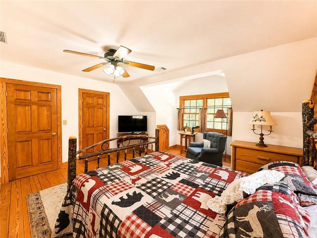 1120 Ridgewood Drive, Pendergrass, GA 30567