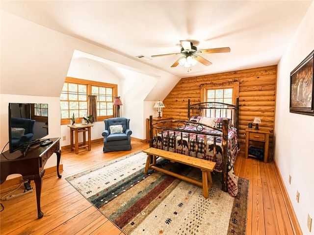 1120 Ridgewood Drive, Pendergrass, GA 30567