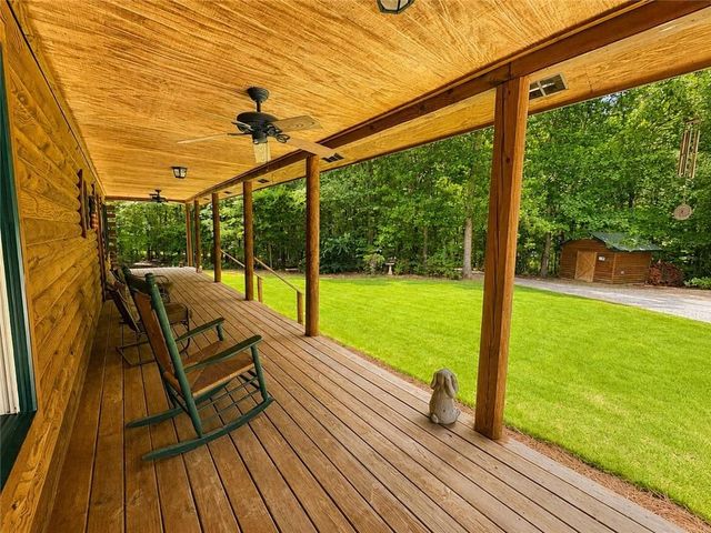 1120 Ridgewood Drive, Pendergrass, GA 30567