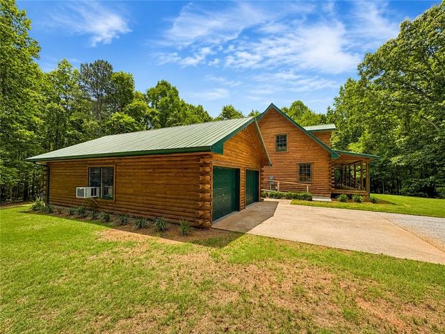 1120 Ridgewood Drive, Pendergrass, GA 30567