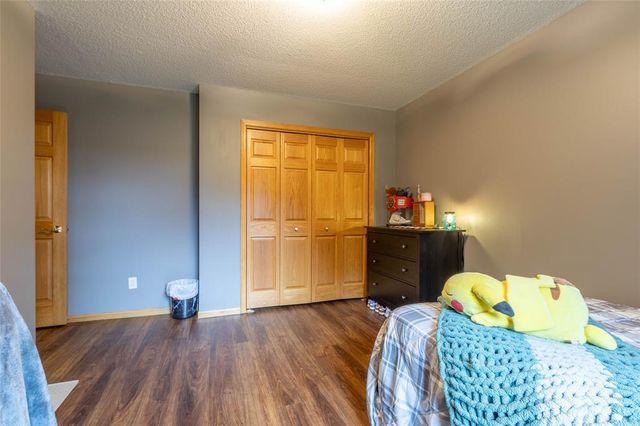 10231 Pine Rd, Fall Creek, WI 54742