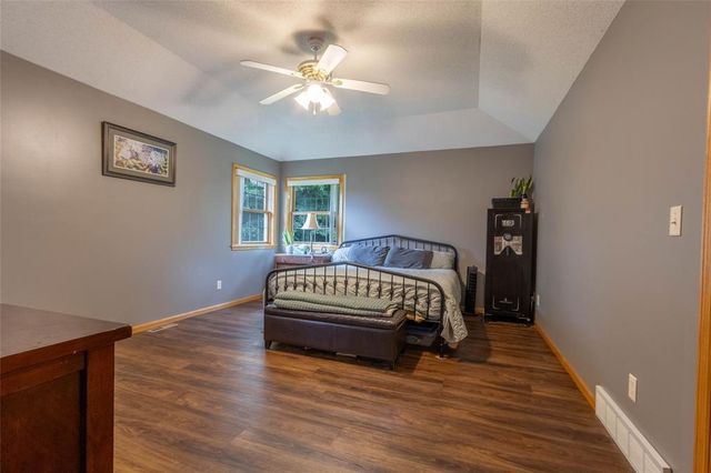 10231 Pine Rd, Fall Creek, WI 54742
