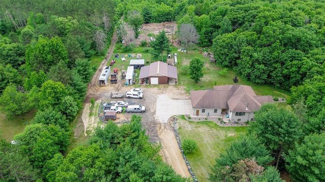 10231 Pine Rd, Fall Creek, WI 54742