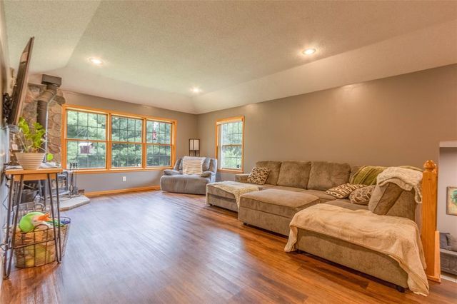 10231 Pine Rd, Fall Creek, WI 54742